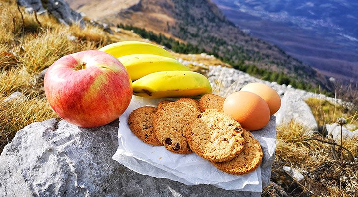 Snacks zum Wandern: 6 gesunde Snacks für lange Wandertouren