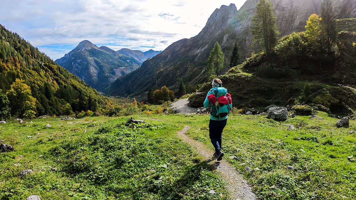 Nachhaltig Wandern: 8 Tipps, um die Natur zu schützen